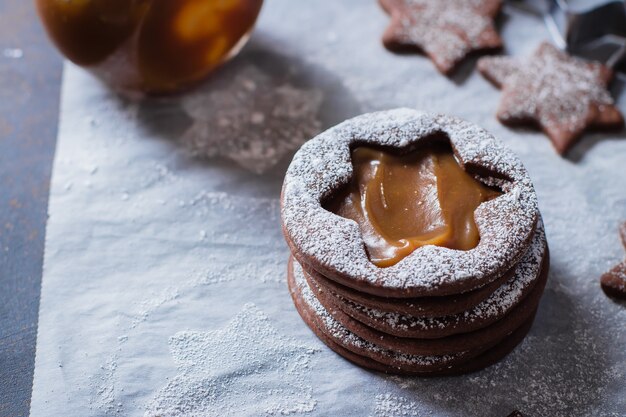 Linzer chocolate cookies 