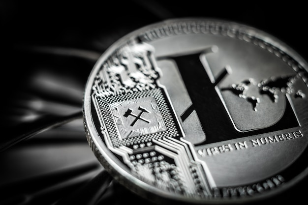 Litecoin moneta su sfondo scuro