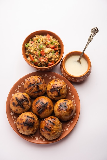 Litti chokha は、インドのビハール州に由来する完全な食事です。