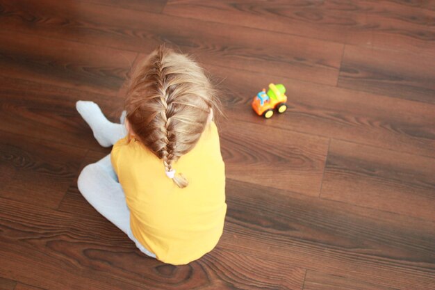 小さな女の子のヘアスタイル