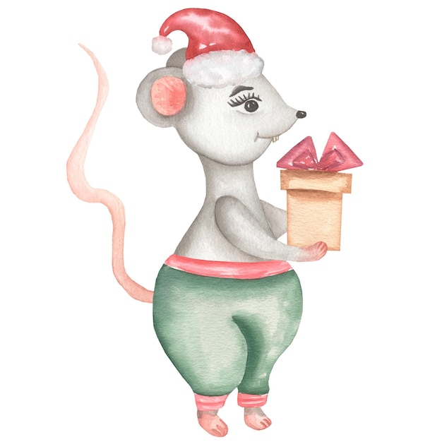 Little grey mouse in un cappello di natale rosso e stivali con caramelle di natale