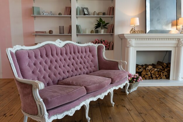 Photo living room interior with antique sofa and bookshelf modern apartment