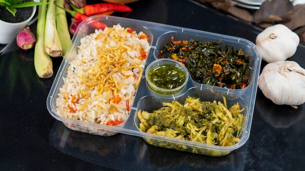 Liwet Rice of Nasi Liwet is een traditioneel gerecht uit Indonesië voor commerciële verpakkingen