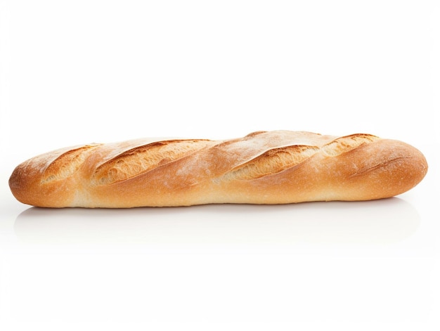 Foto una pagnotta di pane francese è mostrata su uno sfondo bianco.