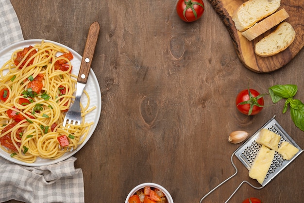 Foto disposizione del pasto del cibo locale con lo spazio della copia