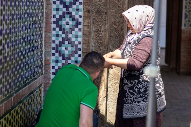 Local uzbek massage in old way