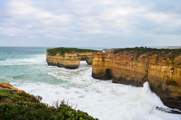 멜버른에 있는 로크 아드 협곡 (Loch Ard Gorge)