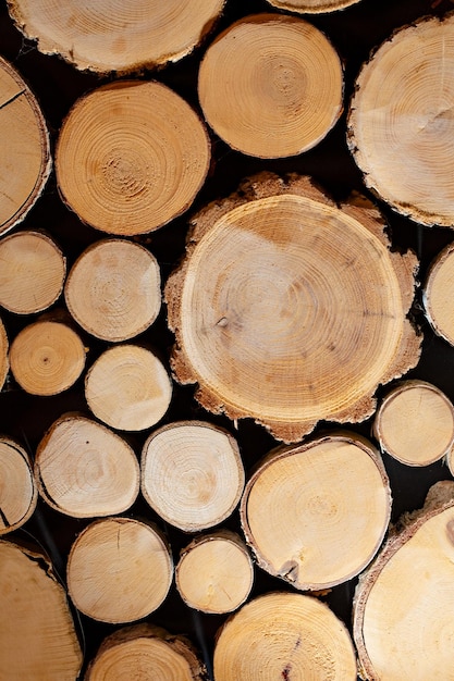 Logboeken, brandhout close-up gesneden hout, houten achtergrond