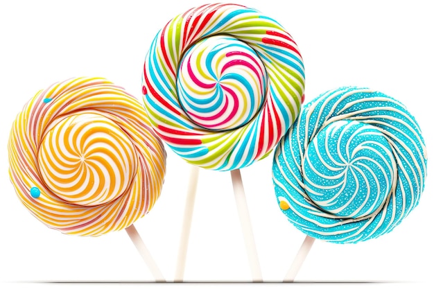 Lollies met witte chocolade in bonte felle kleuren geïsoleerd op een witte achtergrond