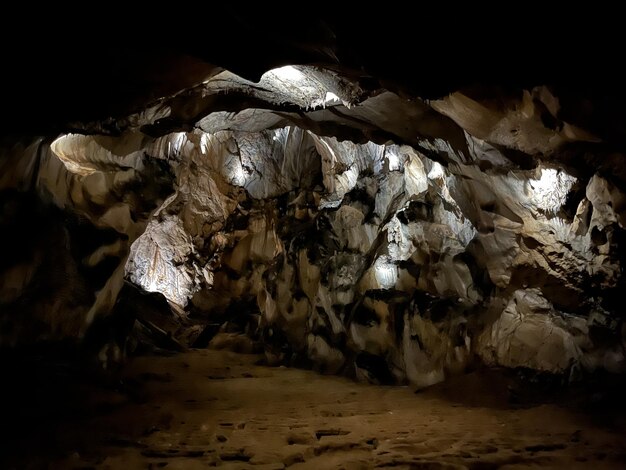 Lombriv is the largest cave in Europe. Lombriv is one of the most visited large places in the Arige