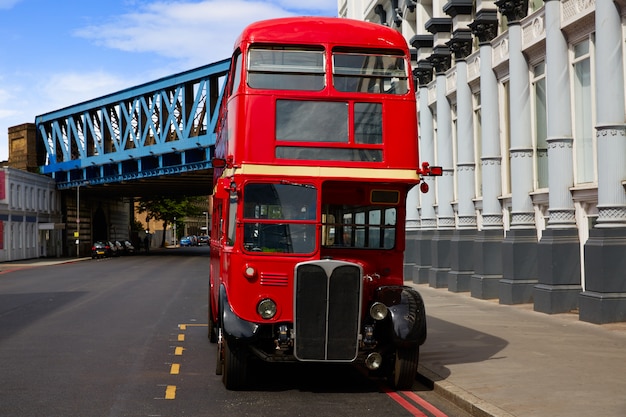 Foto london red bus tradizionale vecchio