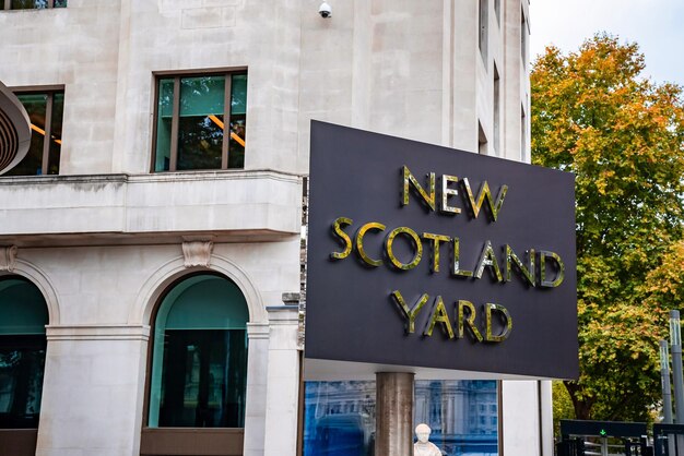 London uk october 21 2022 sign outside the headquarters of londons metropolitan police in new scotland yard westminster the commissioner and other senior officers are based here