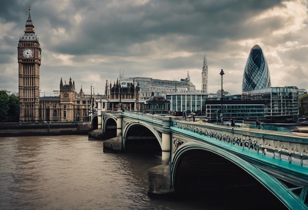 Photo london unveiled a stroll across time on london bridge