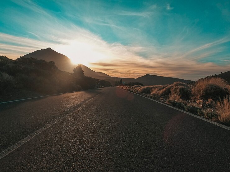 Photo long asphalt road