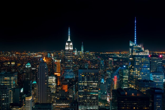 Foto lunga esposizione di nyc dalla cima del centro rockefeller