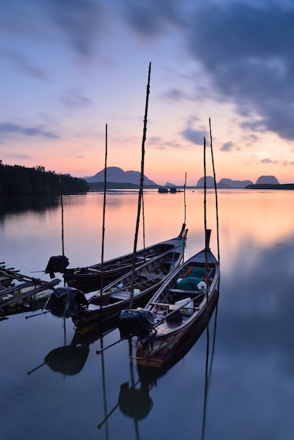  long tail boats