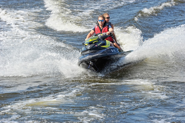 Loop op jetski