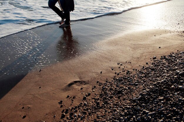 lopen op het strand