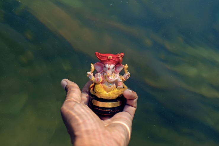Foto lord ganesha bij de hand