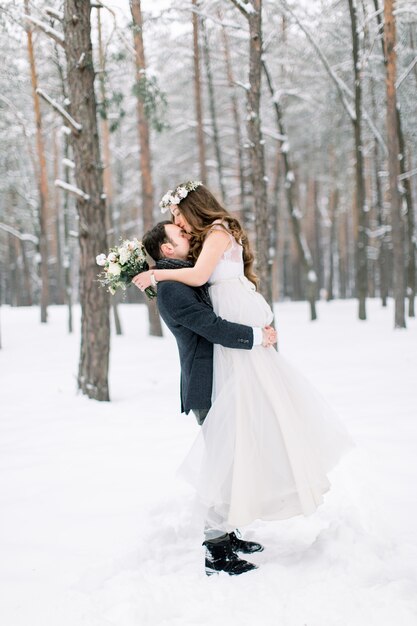 Loving couple on weeding day