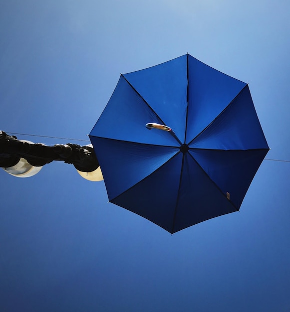 Photo low angle view of blue sky