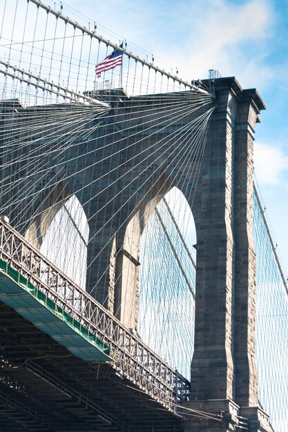 Photo low angle view of bridge against sky