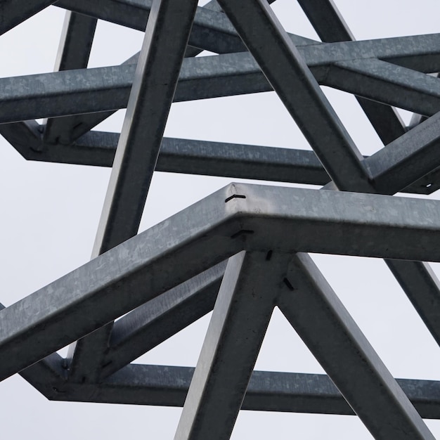 Photo low angle view of bridge against sky