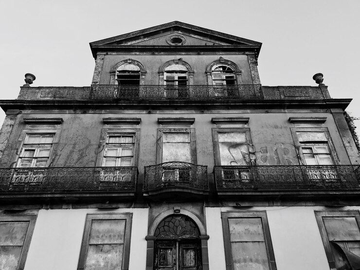 Photo low angle view of building against clear sky