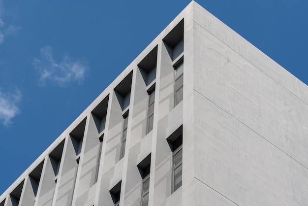 Photo low angle view of building against sky