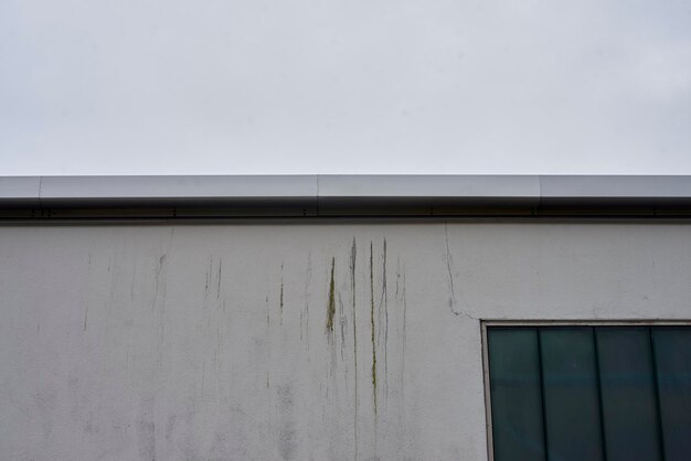 Photo low angle view of building against sky