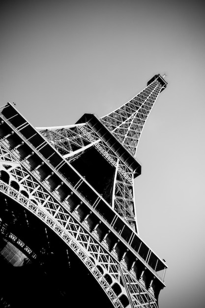 Foto vista dall'angolo basso dell'edificio