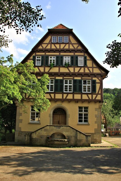 Photo low angle view of building