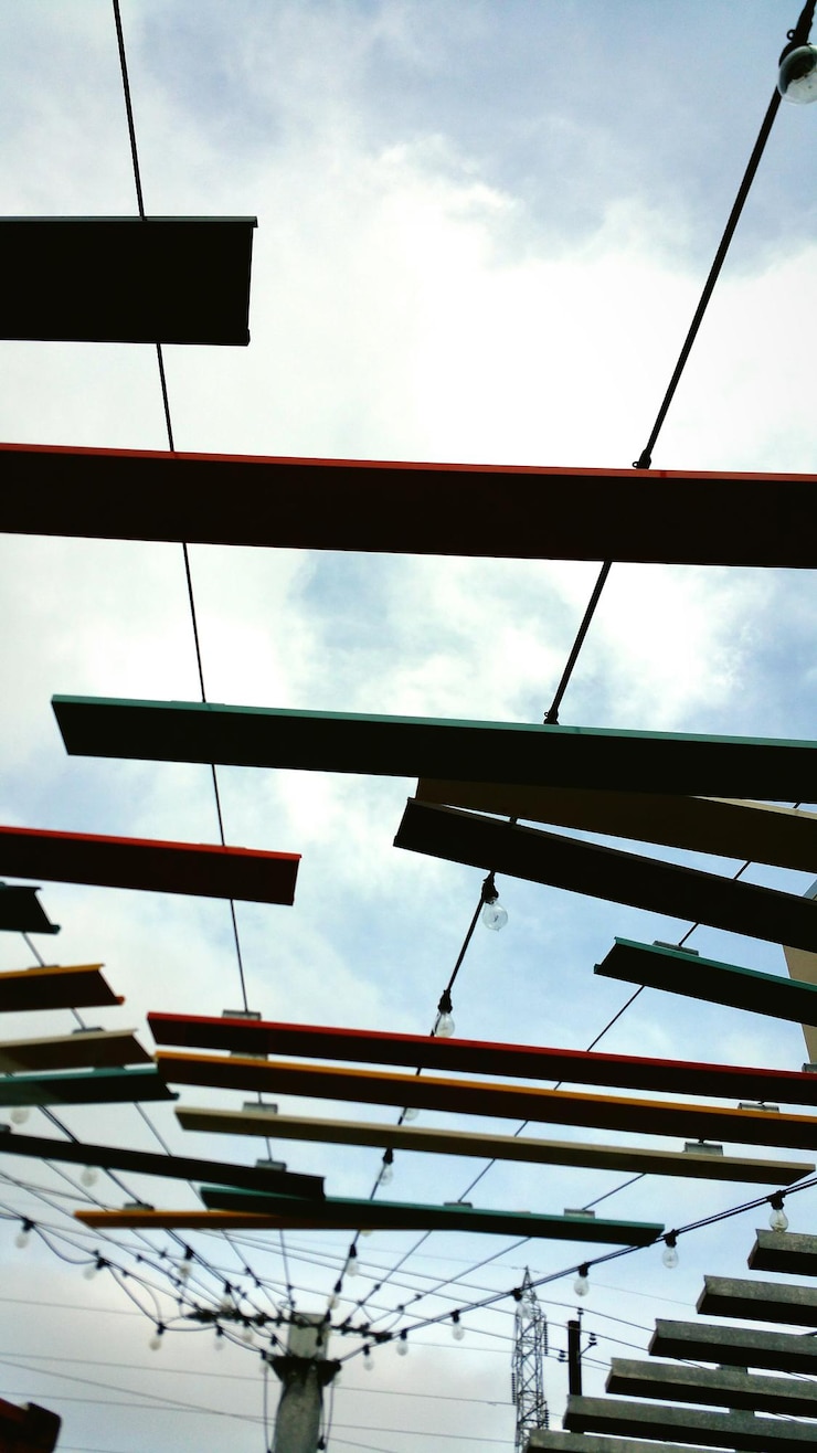 Photo low angle view of built structure against sky
