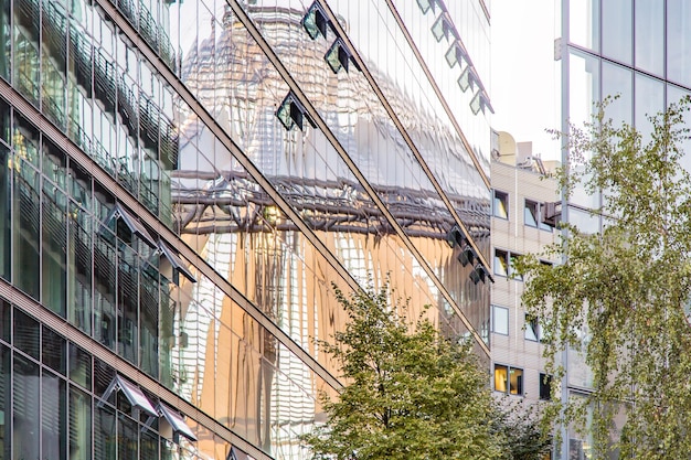 Photo low angle view of built structure against sky