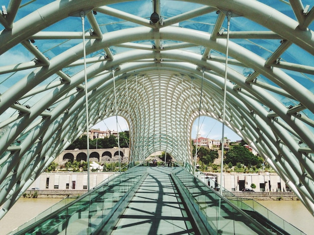 Foto vista a basso angolo del soffitto