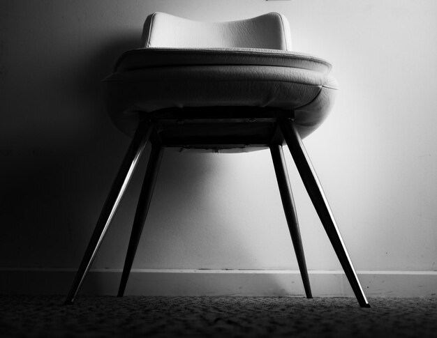 Photo low angle view of chair