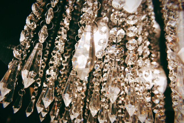 Photo low angle view of chandelier