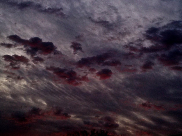 Photo low angle view of cloudy sky