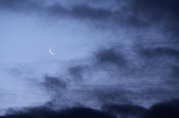 Photo low angle view of cloudy sky