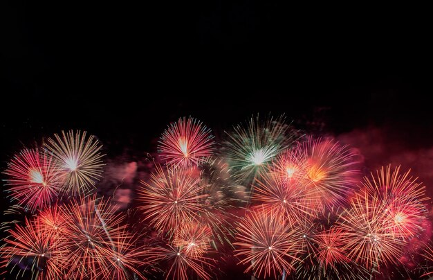 Photo low angle view of firework display at night