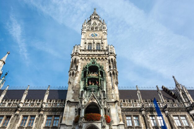 Photo low angle view of historical building against sky