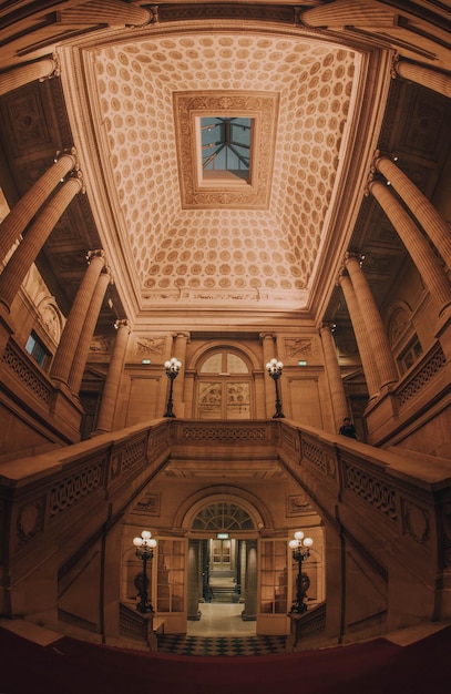 Photo low angle view of illuminated building