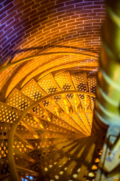 Photo low angle view of illuminated ceiling