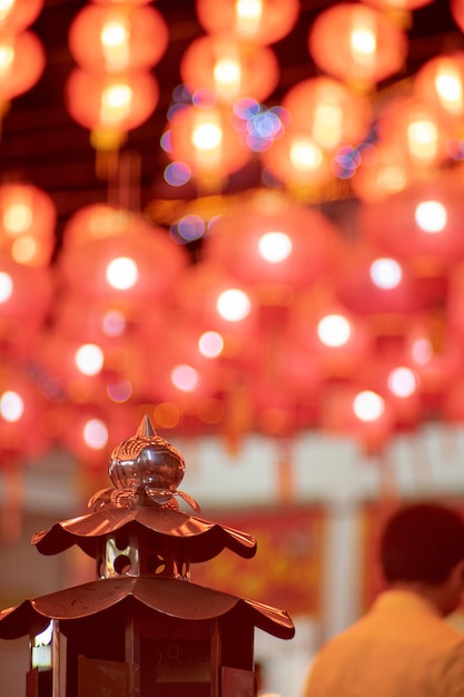 Photo low angle view of illuminated christmas lights