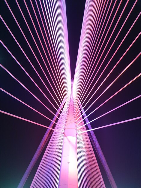 Photo low angle view of illuminated modern building against sky