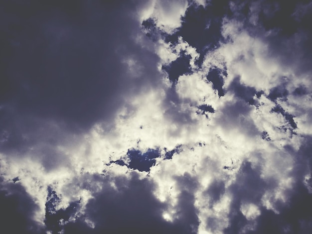 写真 った空の低角度の視点