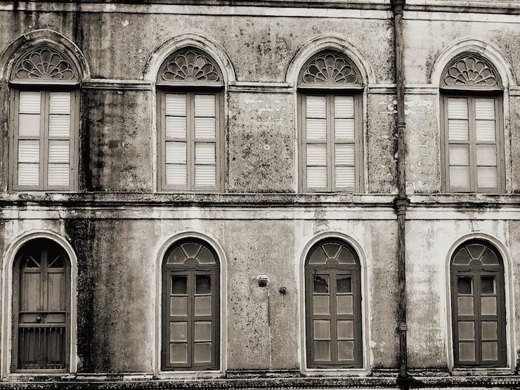 Photo low angle view of old building