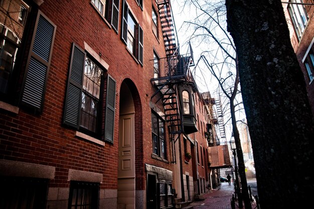 Photo low angle view of residential building