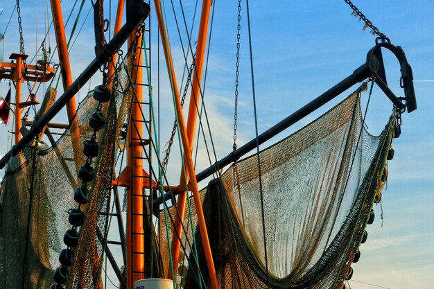 Foto vista a basso angolo della nave