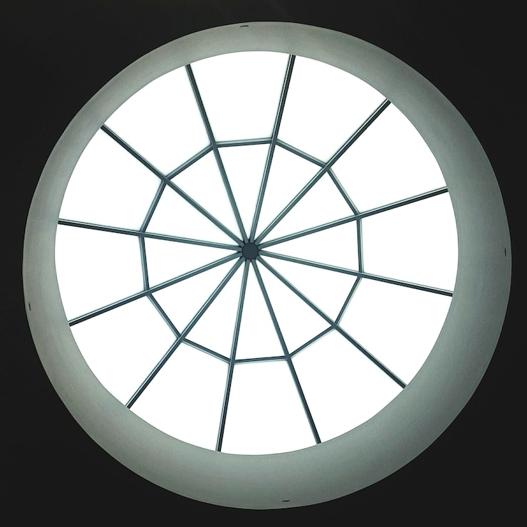 Photo low angle view of skylight